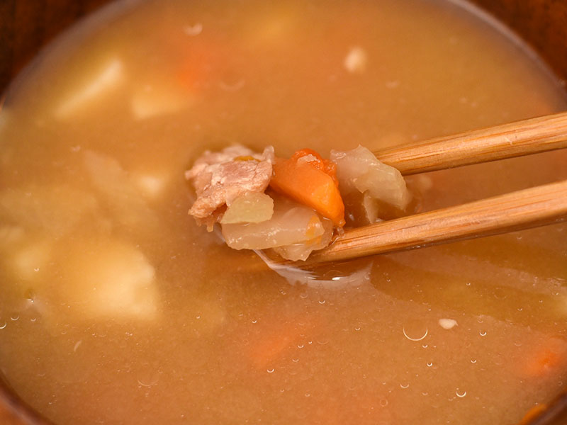 コストコのみそ汁20食『神州一味噌 とん汁』はお弁当にも添えたい生具材タイプ