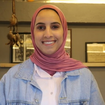 قراءة في أرضيّة المدارس النقديّة – مريم عواد الطوالبة*