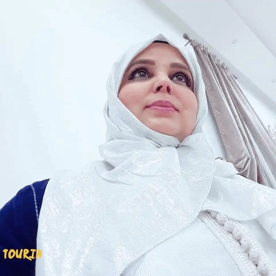 الضوء هُو الطّريقُ إلى اللهِ  ✍️  ثورية الكور / المغرب 