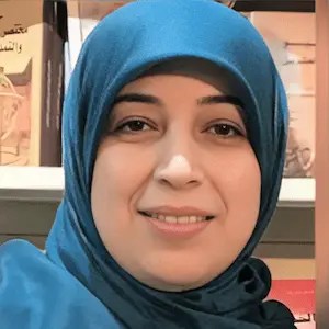 غصن مائل / دارين حوماني