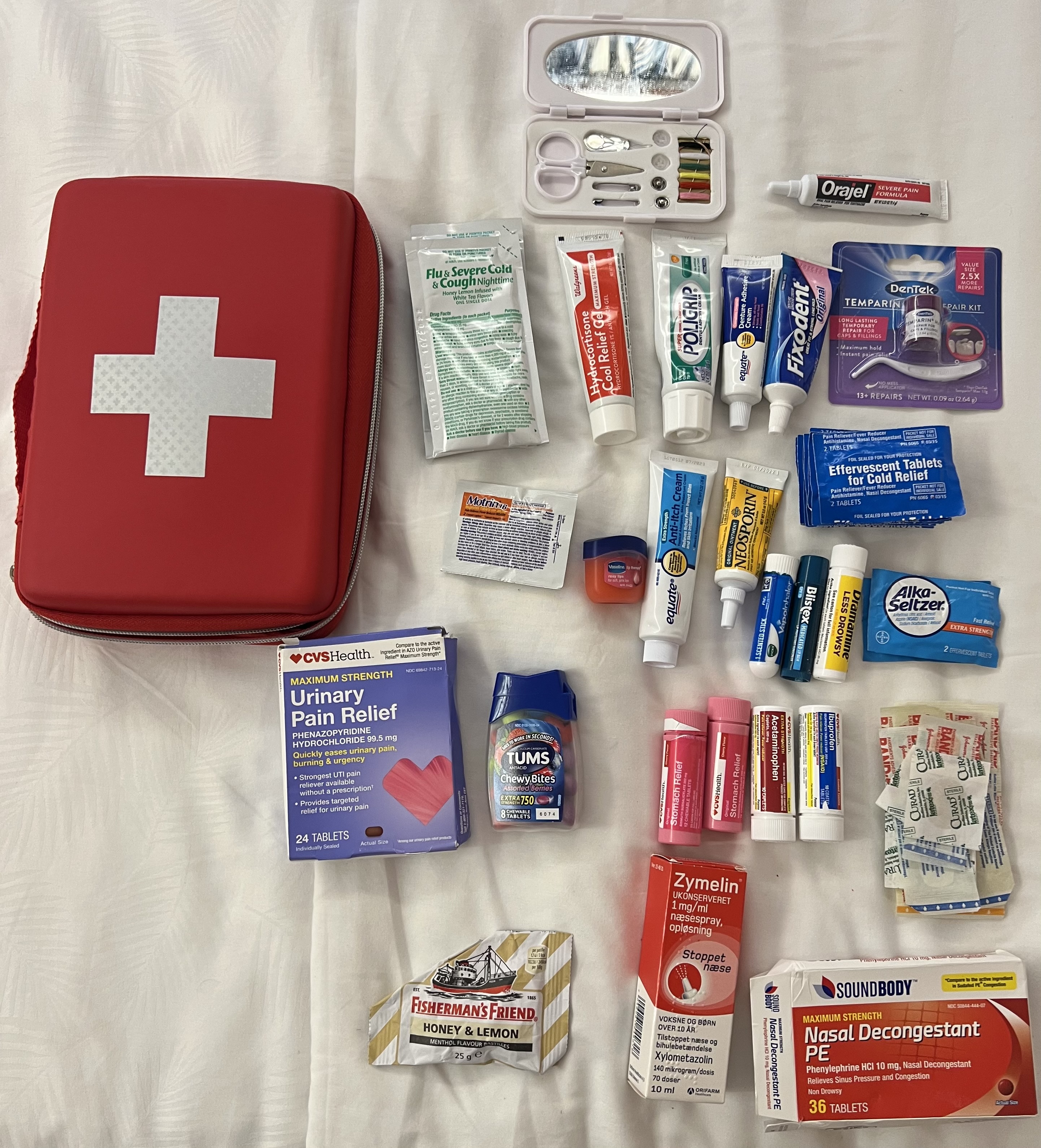 What’s in our cruise medical kit? 🩺🩹💊