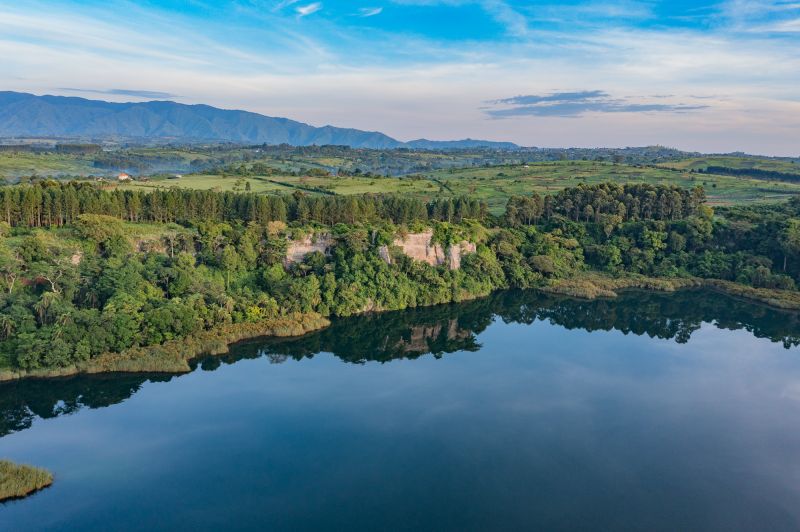 From Fort Portal - Premium Geometric Image Gallery - 4K