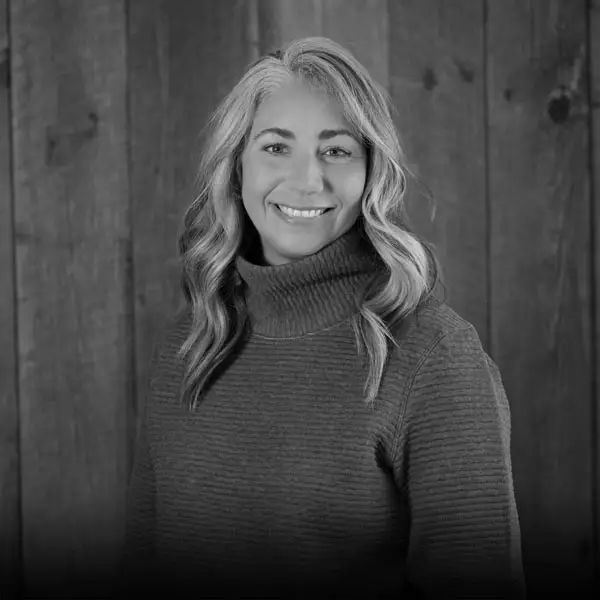 Lisa Yates Linktree - Professional 8K Landscape Arts | Free Download