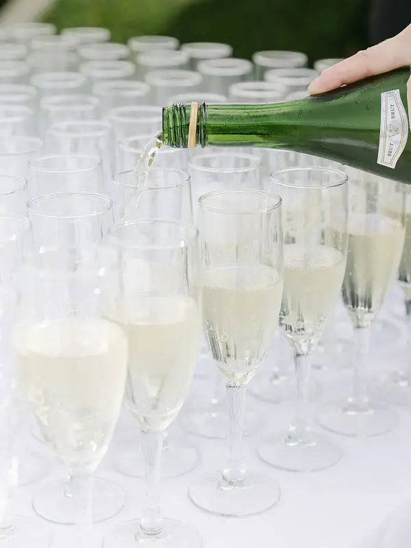 White Solid Solid Event Rents - Creative Minimal Background - Retina