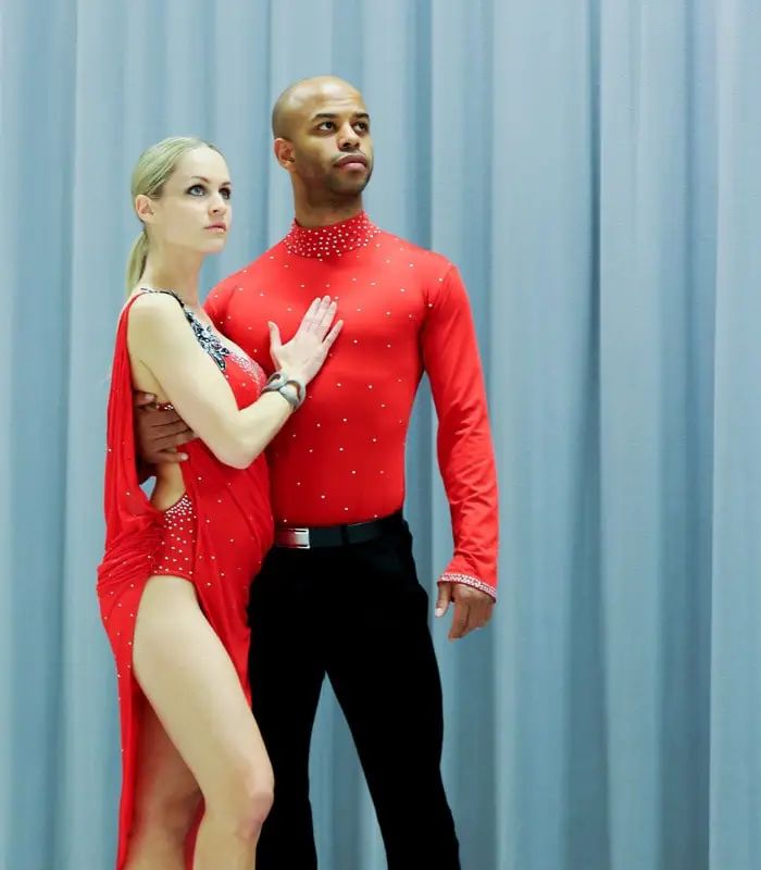 Andreas Instyle - 8K Gradient Wallpapers for Desktop