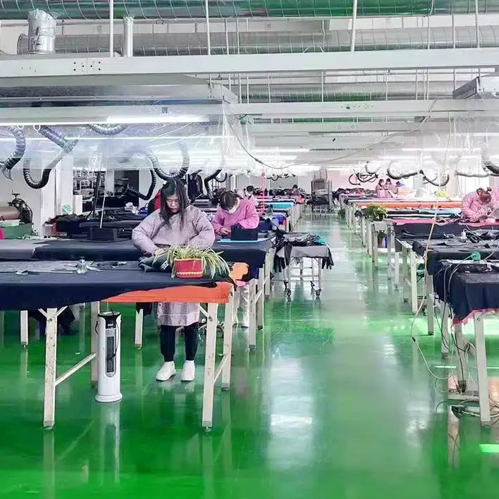 Technical Strength Eco Wetsuit - Professional 4K City Photos | Free Download