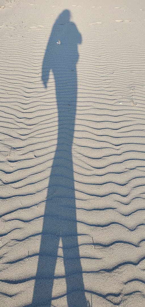 Shadow Kate Randall - Mobile Landscape Wallpapers for Desktop