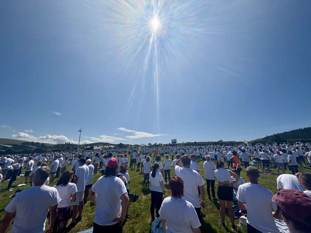 Pilates World Record Attempt at Knockaloe Farm: 2,804 Participants Fall Short of Record (2026)