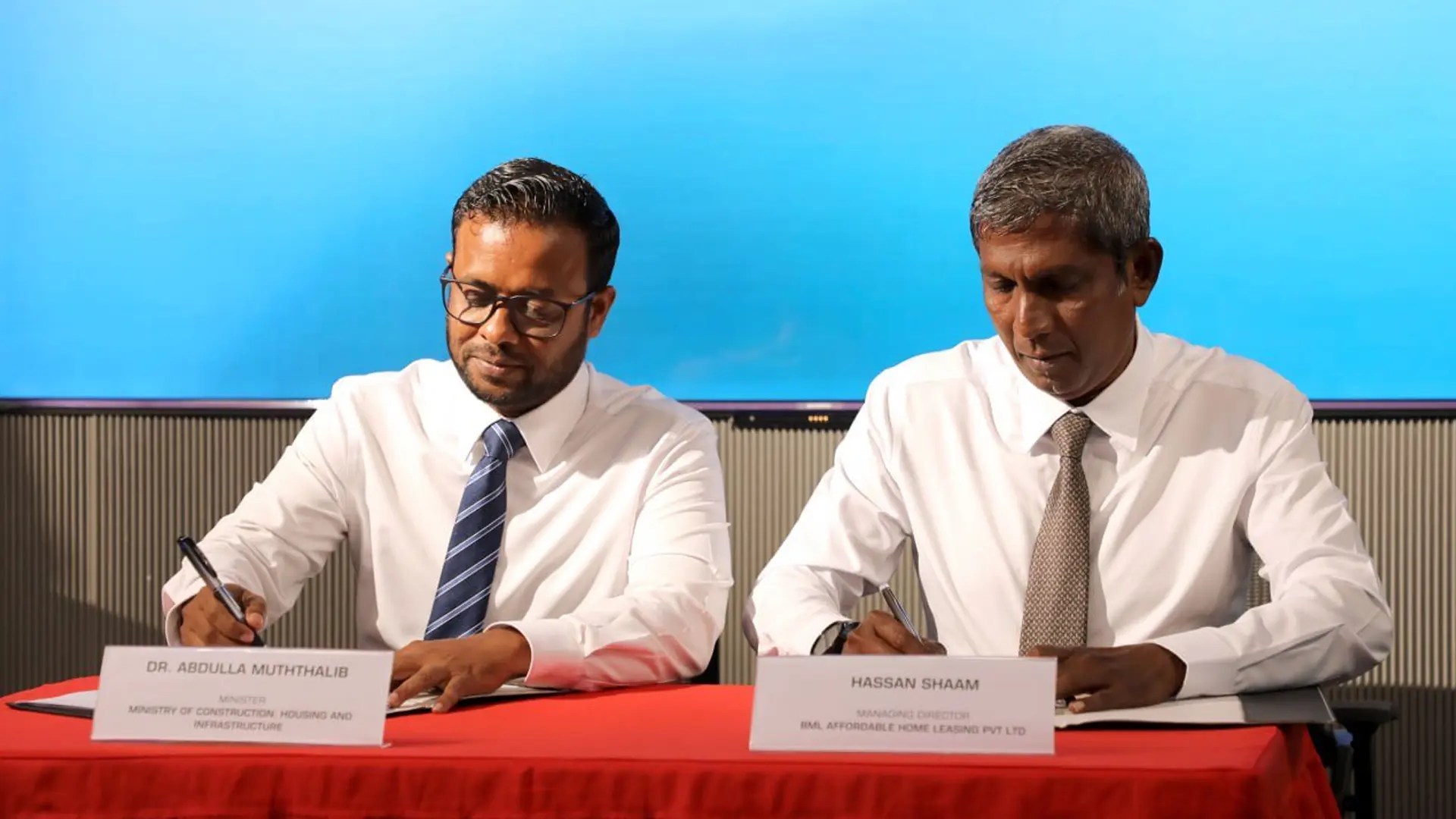 Bank of Maldives signs deal to develop 3,000 homes under national affordable housing scheme