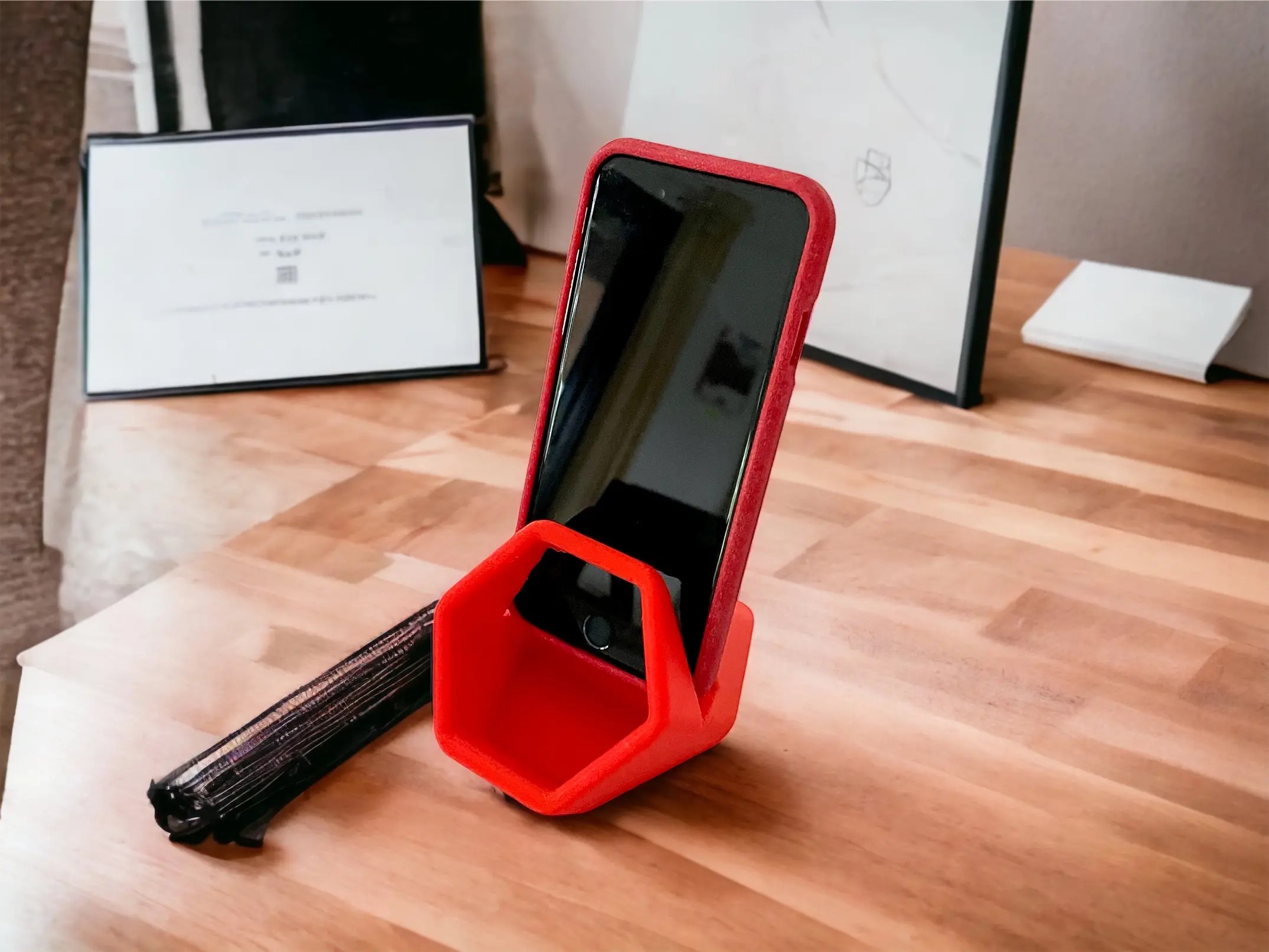 HEXA phone stand red