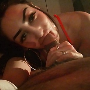 سكس المصرية نايلة تمص الزب وتفركه بشهوة ومتعة 17دقيقة
