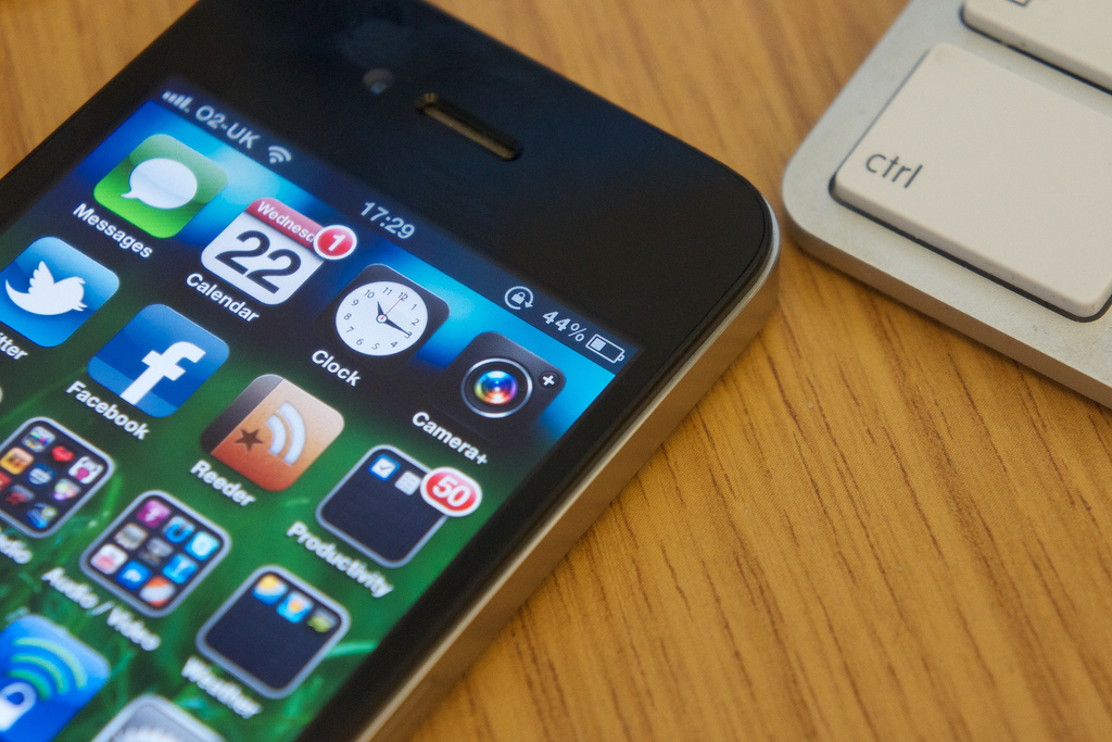 iPhone 6のバッテリーは1810mAhかーこの容量は適正？