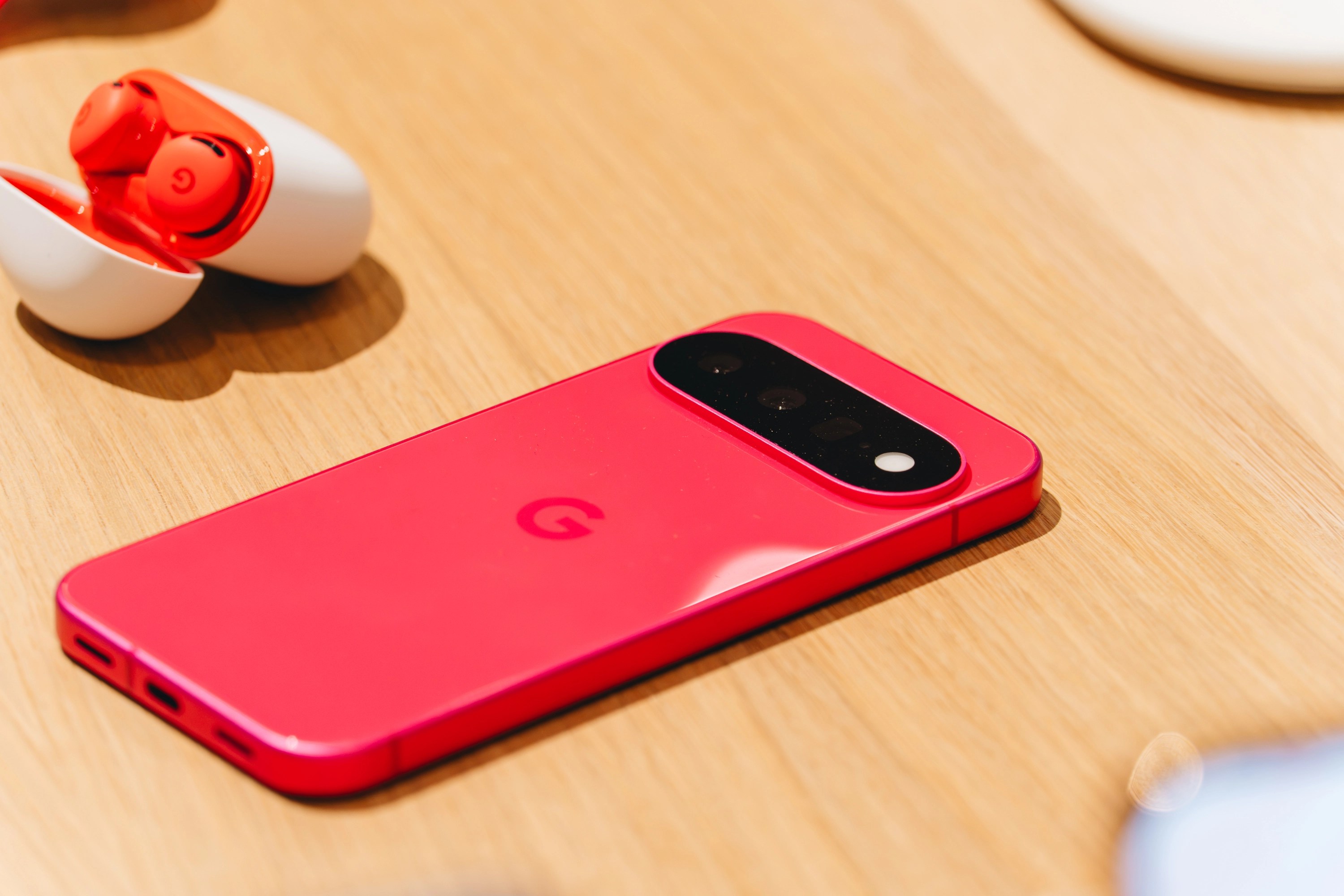 楽天モバイル、Google Pixel 11 / 11 Proを発売。最大16,000ポイント還元