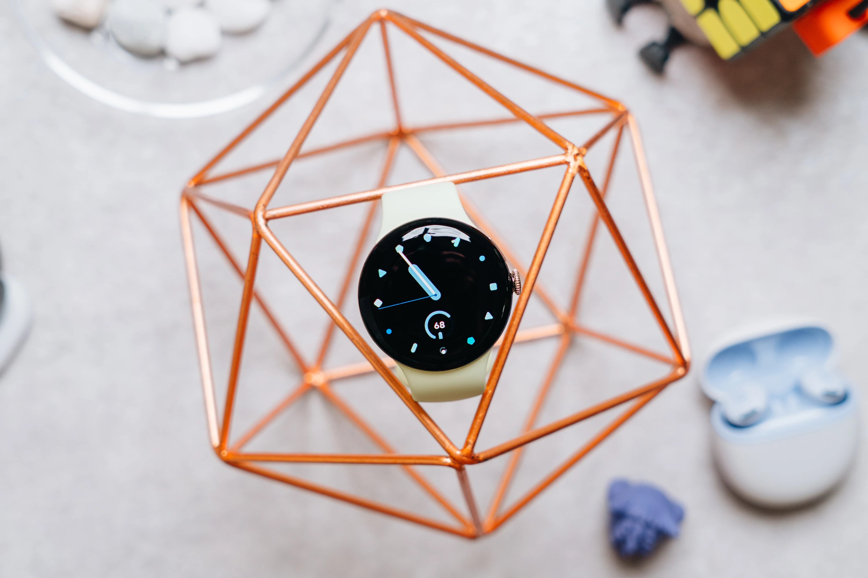 未発売のPixel Watch 5が海中から見つかる？