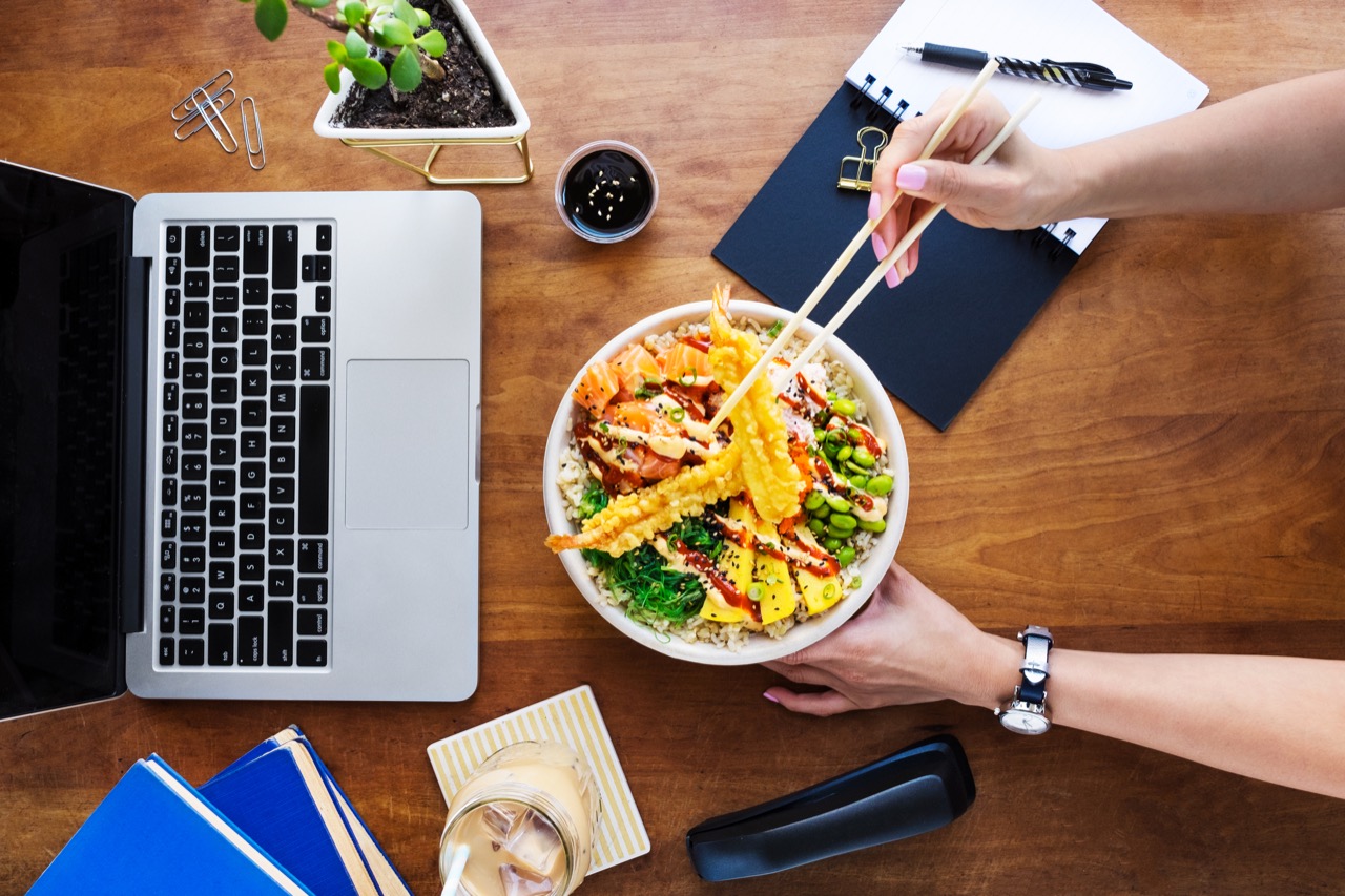 UberEats、きょうから名古屋でデリバリー開始。年内は配送料無料に