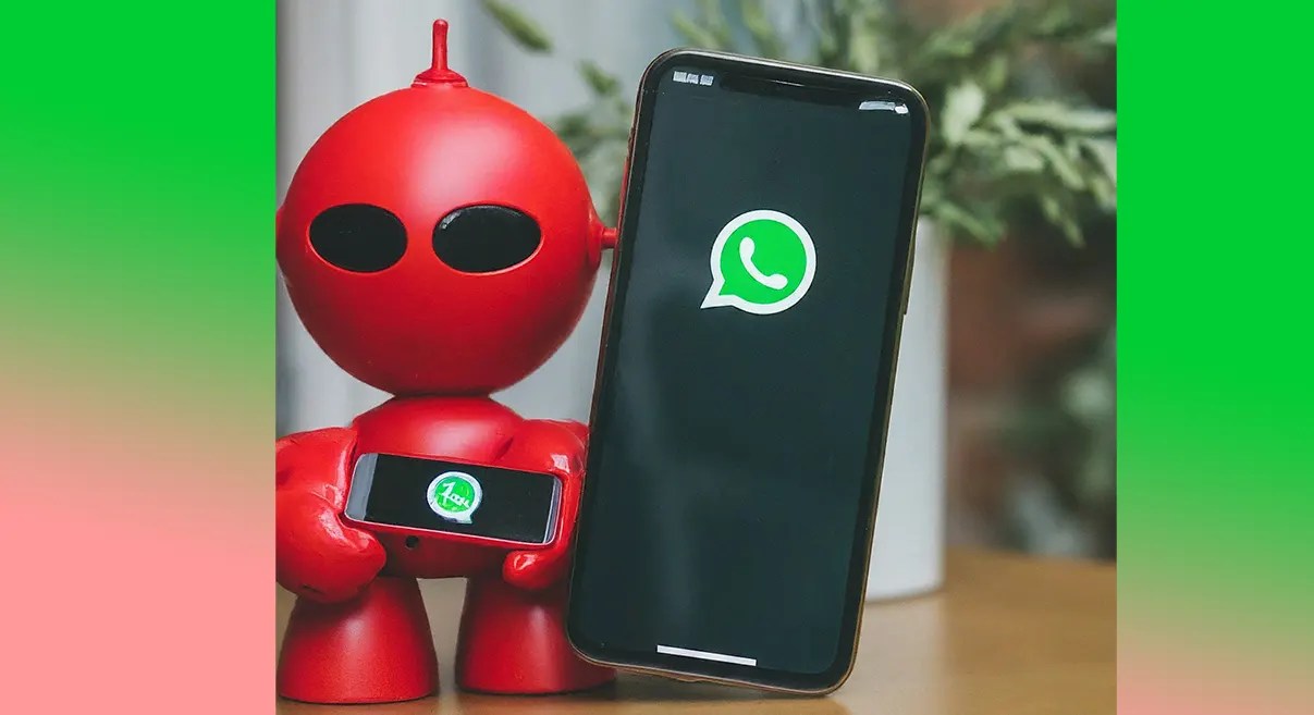 WhatsApp Pro with Robot