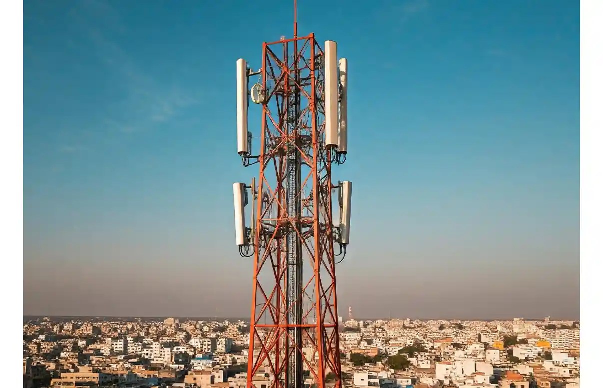 Vi Adding 100 towers every hour