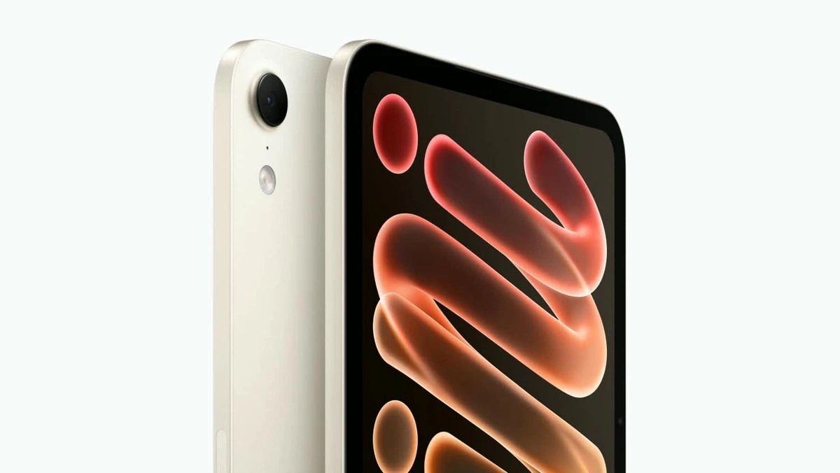 iPad mini OLED in Starlight colour showing the rear camera