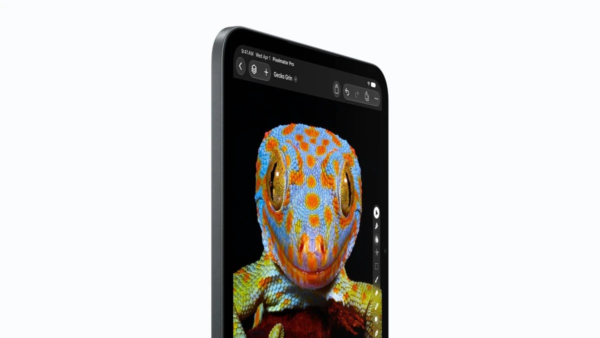 iPad mini OLED display running Pixelmator Pro