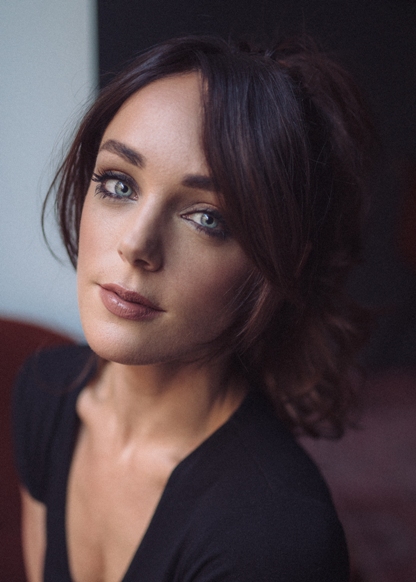 Claire D Models Plus - 4K Nature Wallpapers for Desktop