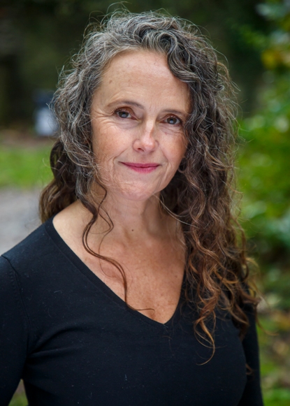 Emma R Models Plus - Light Pictures - Classic Mobile Collection