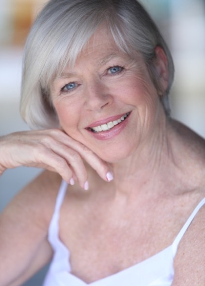 Clare R Models Plus - Amazing Geometric Design - 8K