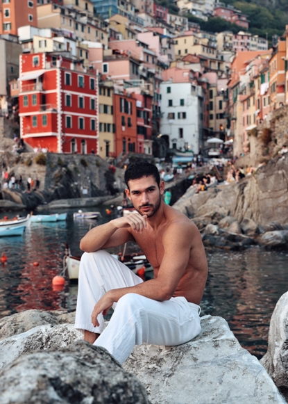 Marco B Models Plus - Dark Illustrations - Ultra HD Full HD Collection