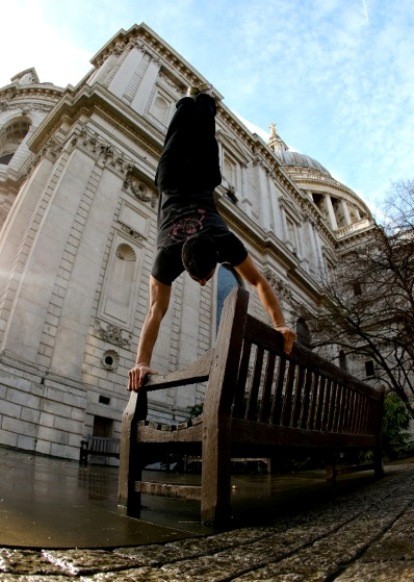 Ivan P - Premium Gradient Illustration Gallery - Full HD