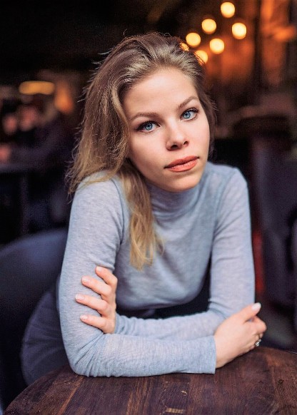 Jasmine H Models Plus - Geometric Pictures - Ultra HD High Resolution Collection