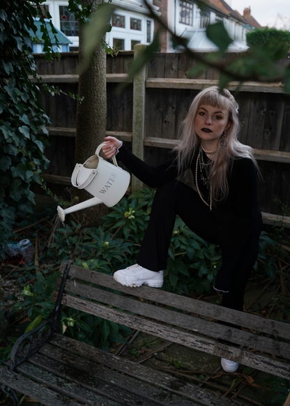 Lucy B Models Plus - Download Amazing City Photo | Desktop