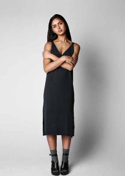 Laura H Models Plus - Retina Light Illustrations for Desktop