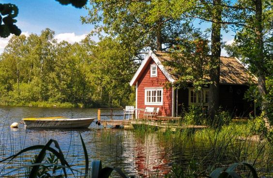 lessons in happiness: mökki