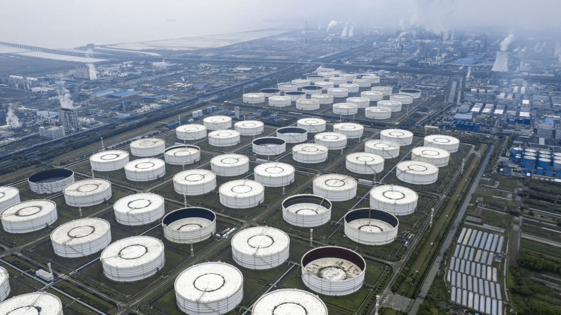 China Speeds Up Oil Storage Construction to Boost Energy Security