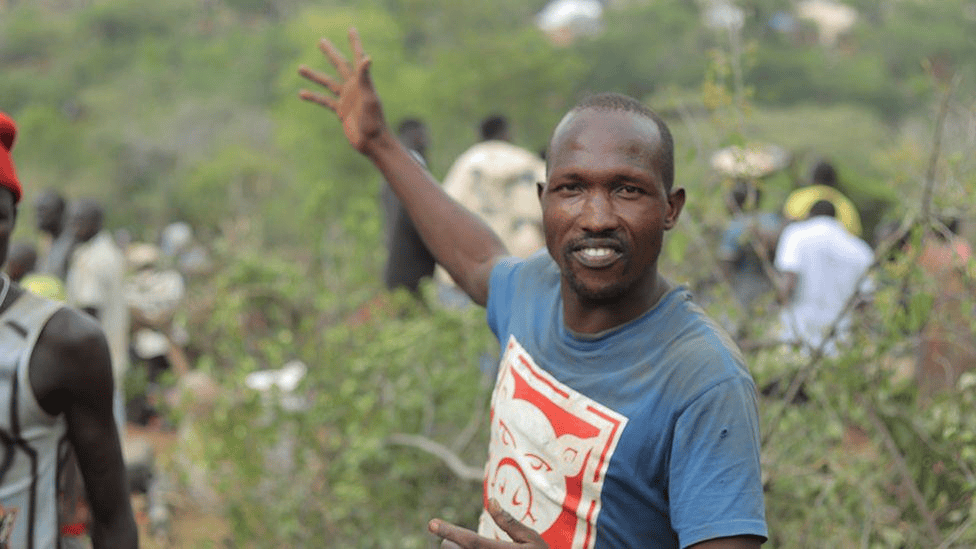 A goat herder finding a $200 gold nugget in West Pokot, Kenya, has sparked a massive gold rush with hundreds searching for riches.