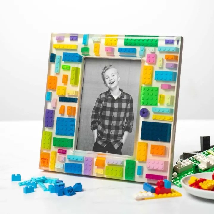 cadre photo en résine et lego à fabriquer soi-même