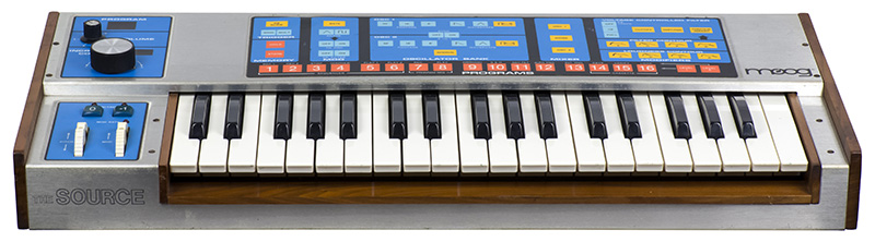 Moog Source Distribution - 8K Geometric Illustrations for Desktop