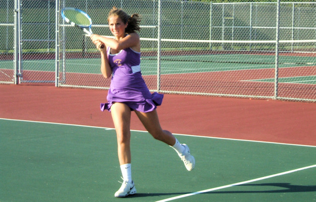 Audrey Flint makes back hand shot