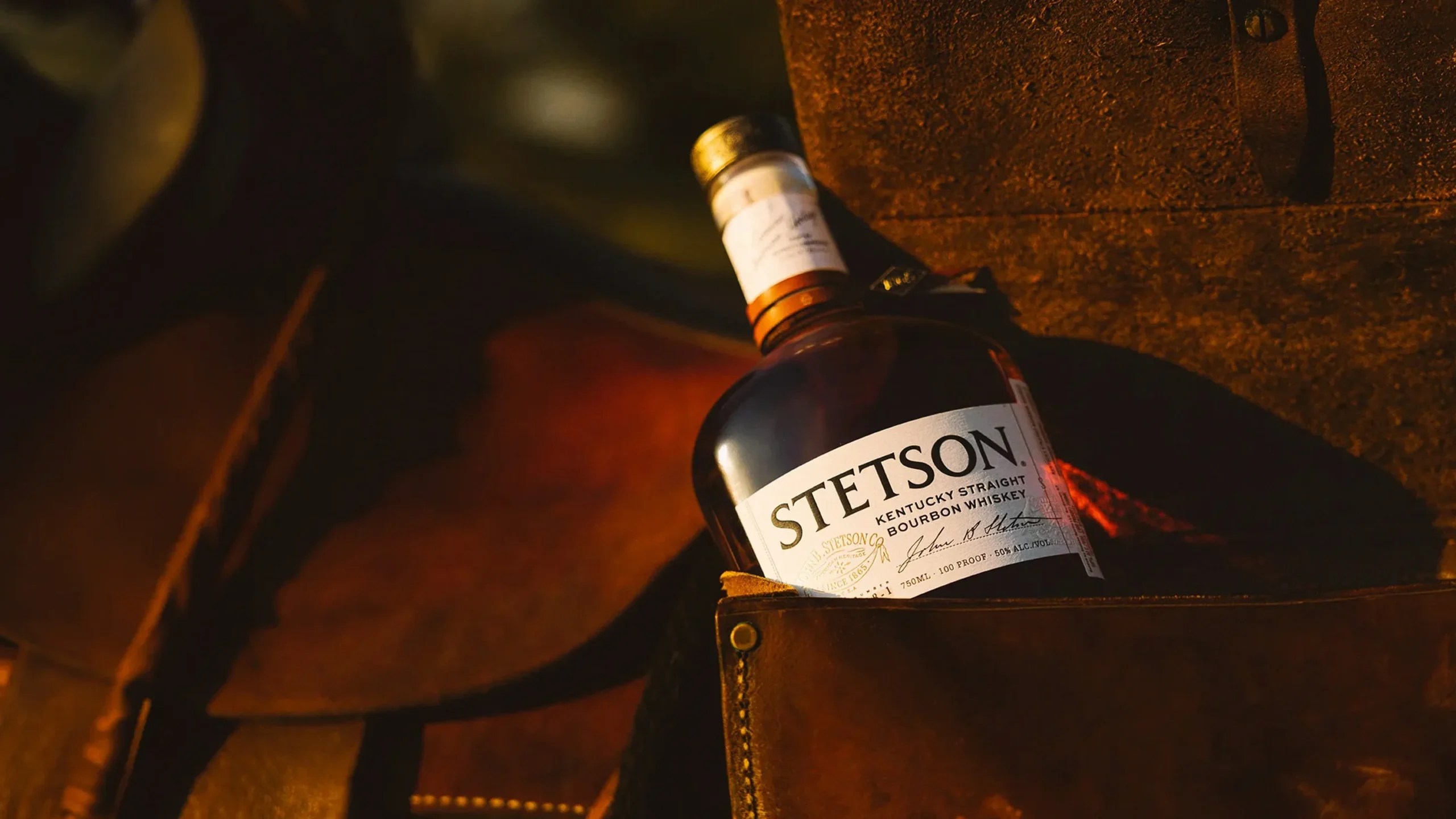 إطلاق Stetson أول Bourbon لها ودخولها سوق المشروبات الروحية الجديد