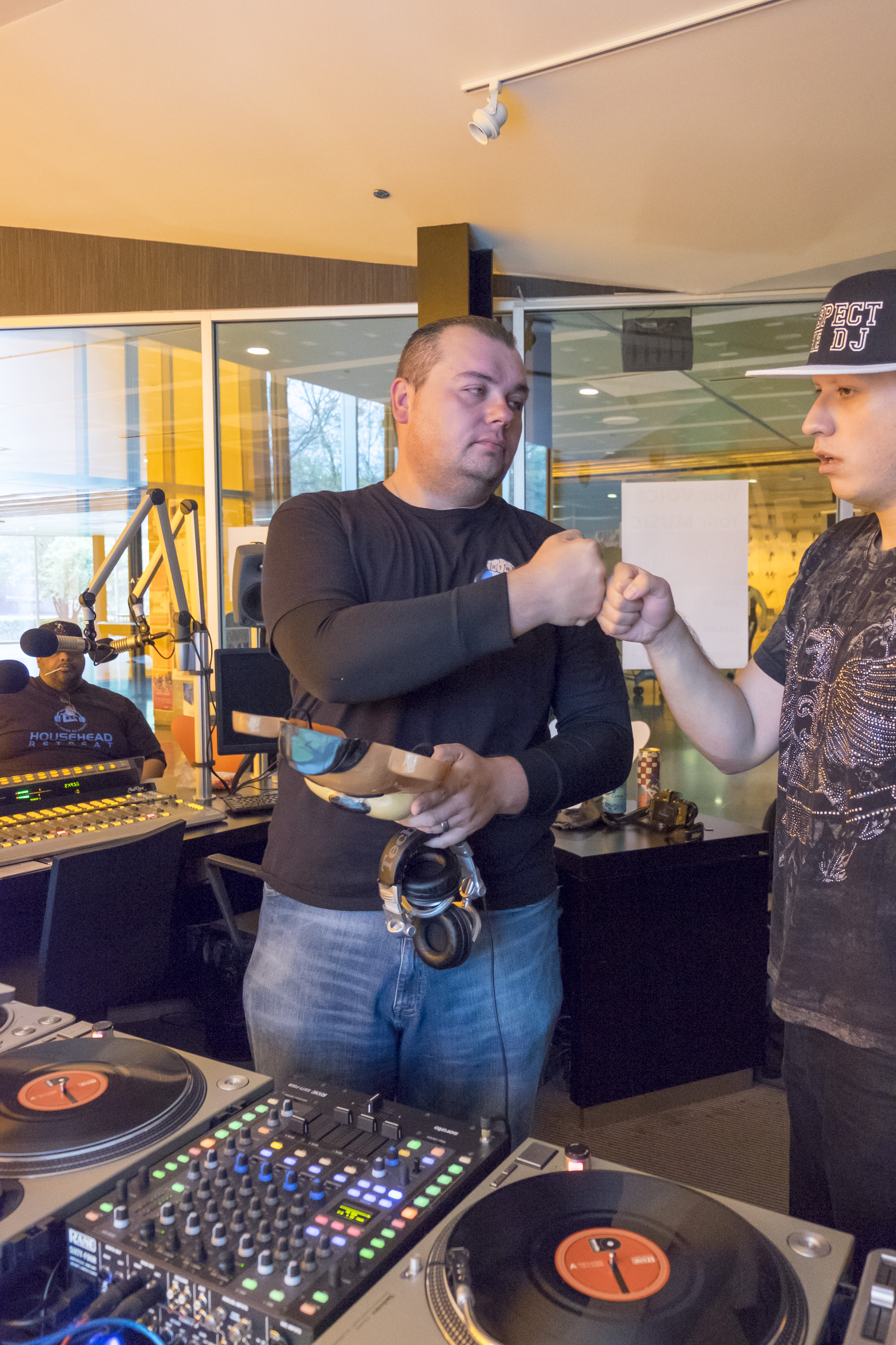 Gesture/decisive moment