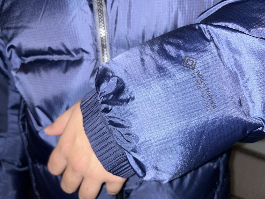 ウィンドストッパーヌプシフーディ