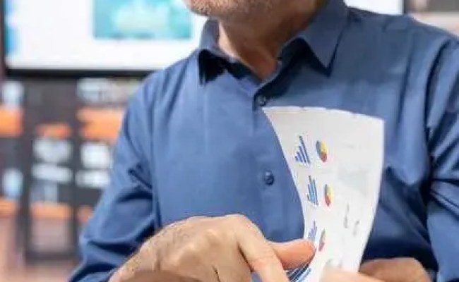 Data-Driven Decisions In Insurance Using BigQuery | MoldStud