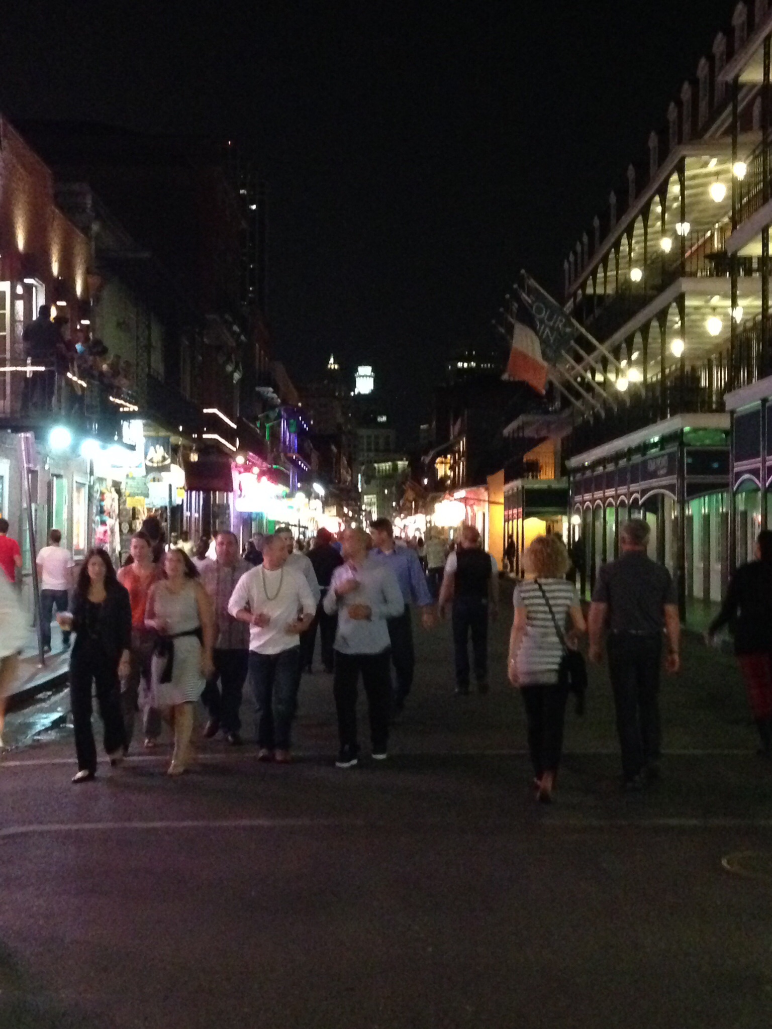 Crowd in control, Bourbon St