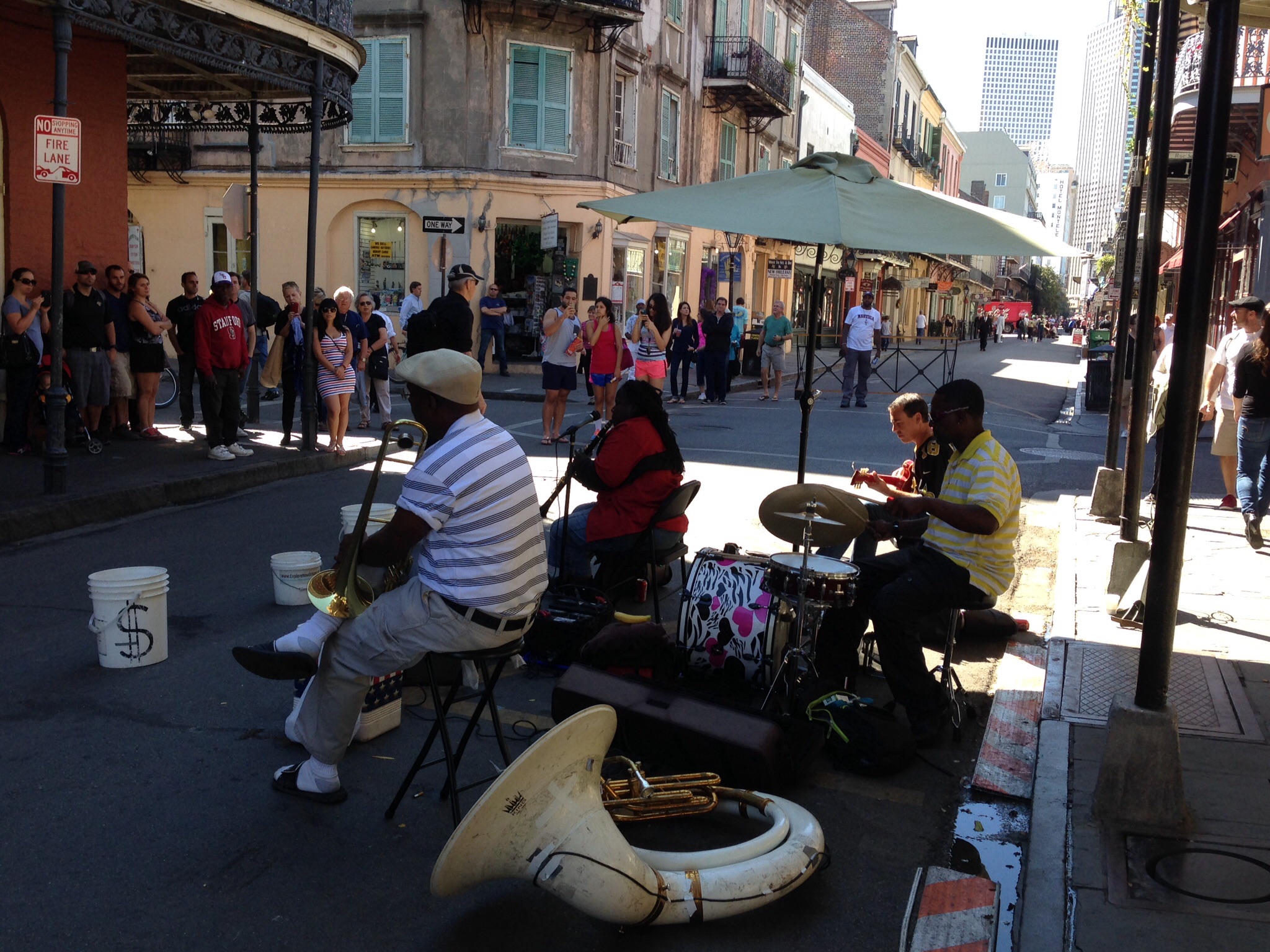 Buskers rule the road