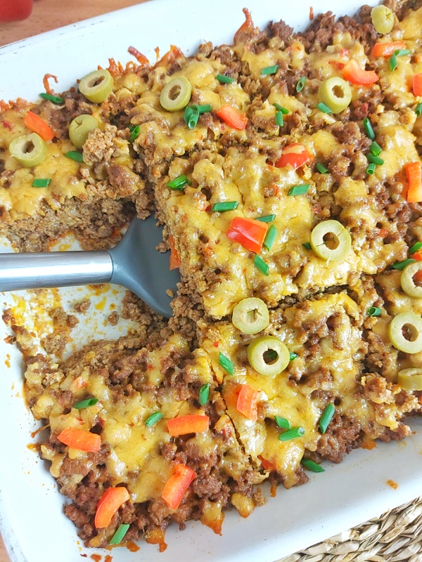 These 12 One-Pot Dinner recipes are perfect when you’re just too tired to stand at the stove and need something super simple. They will make totally satisfying weeknight dinners. #ketodinners #onepotmeals #ketorecipes #easydinnerecipes #healthydinner