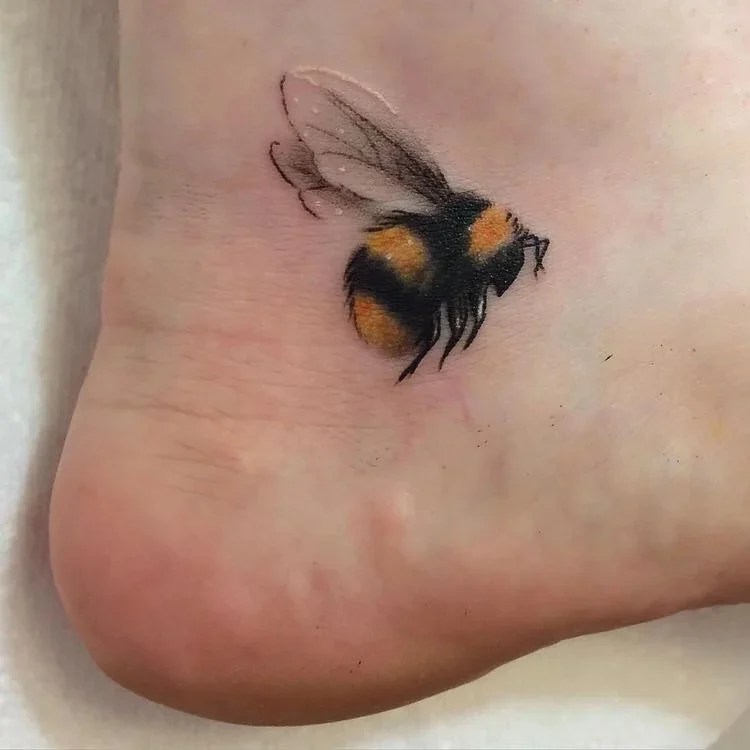 18 Bee Tattoo Design Ideas For Women - Mom's Got The Stuff 750_x_750_jpg