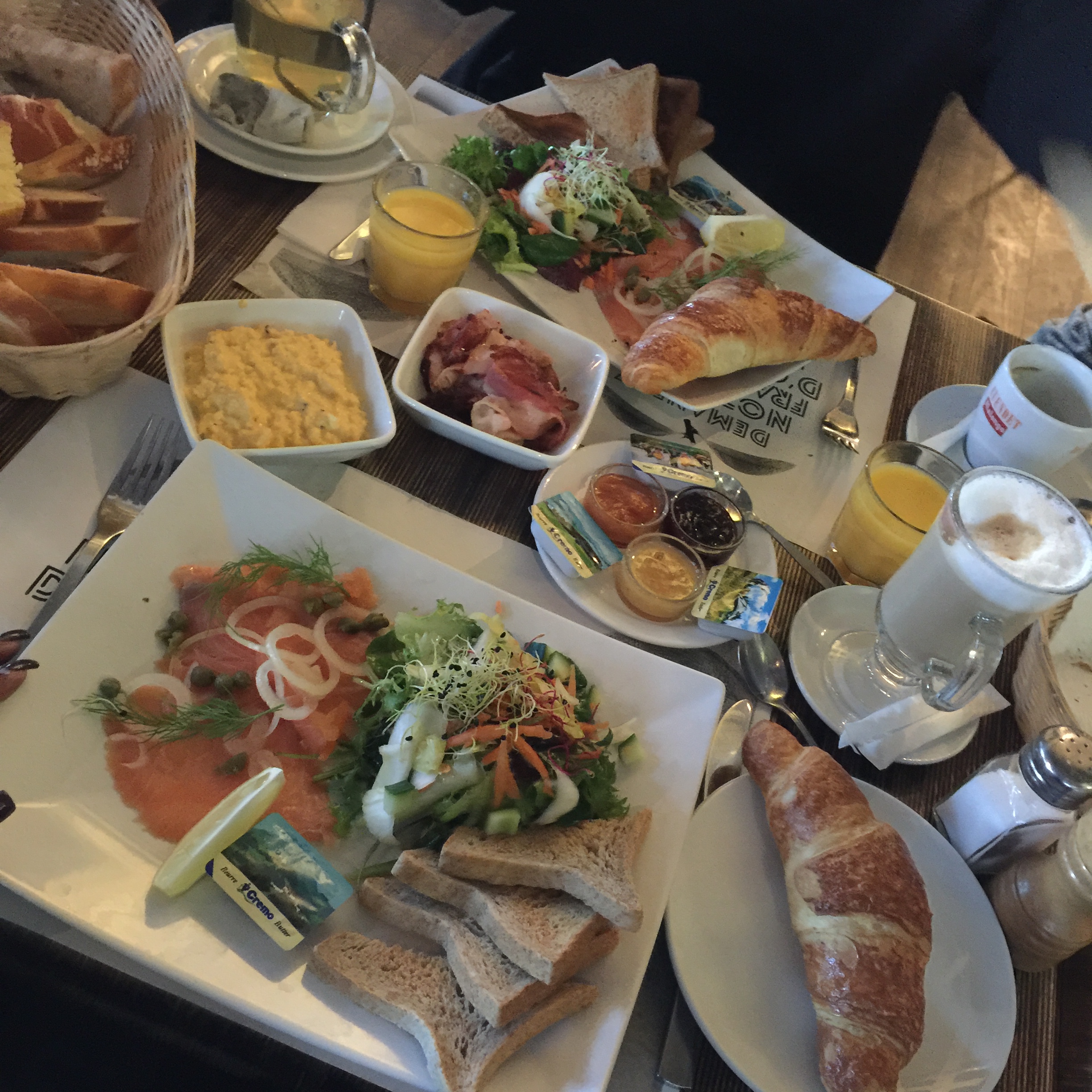 Brunch du dimanche au Café Saint Pierre