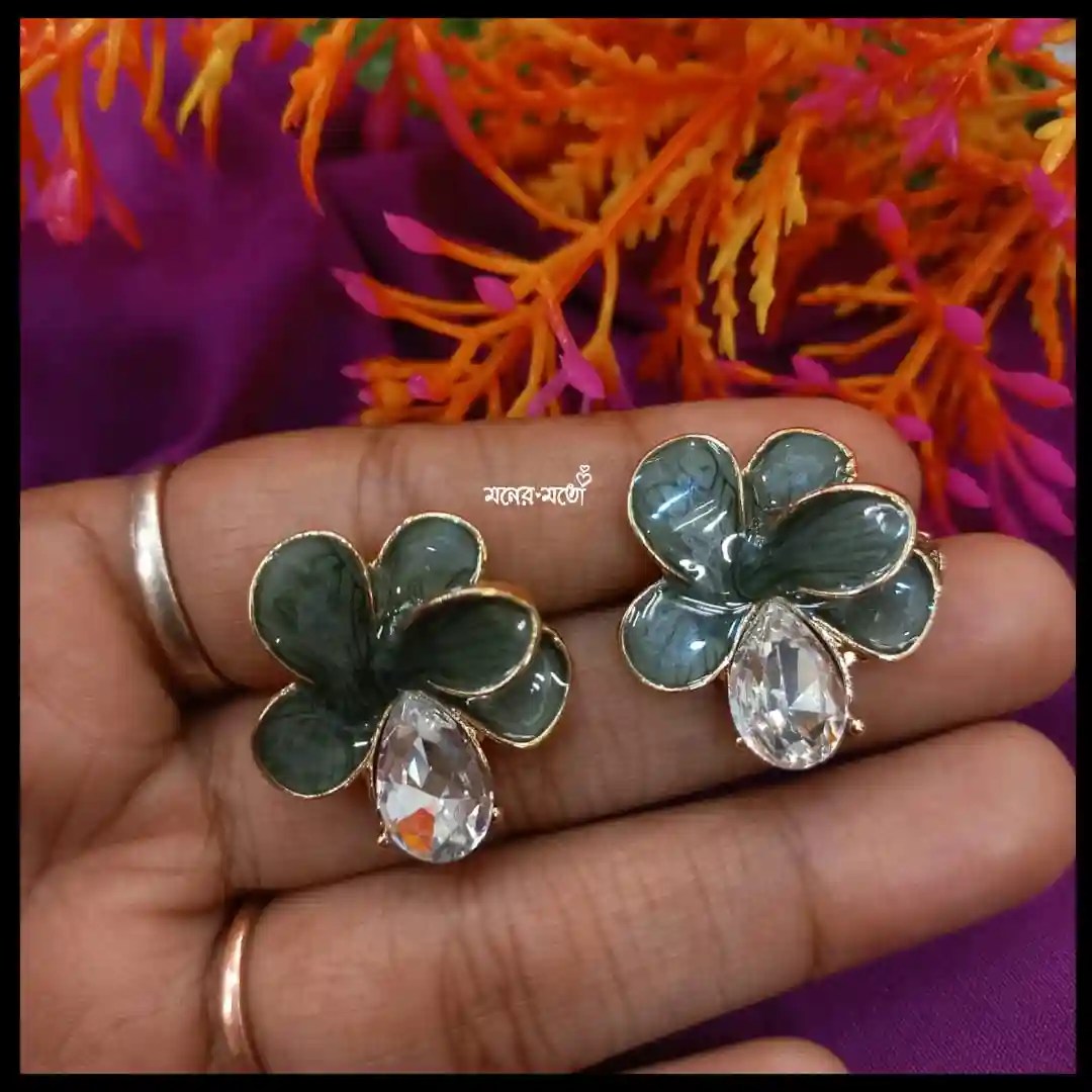 Petal Spark Earrings Blue