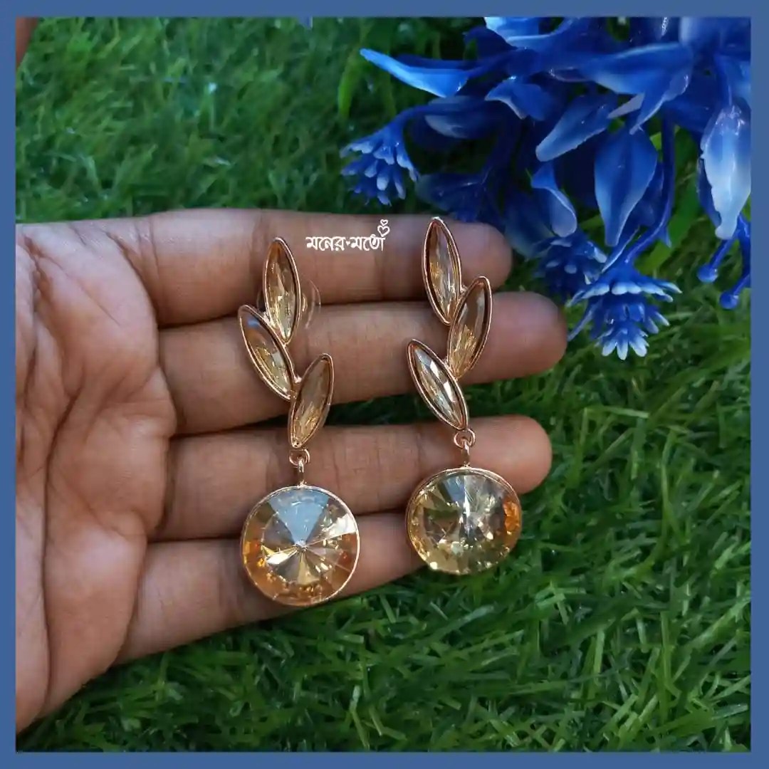 Western Brass Stone Leaf Earrings Black