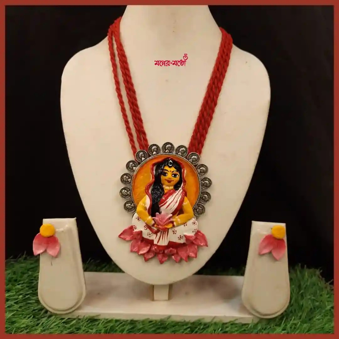 Clay Devi Idol Necklace Set