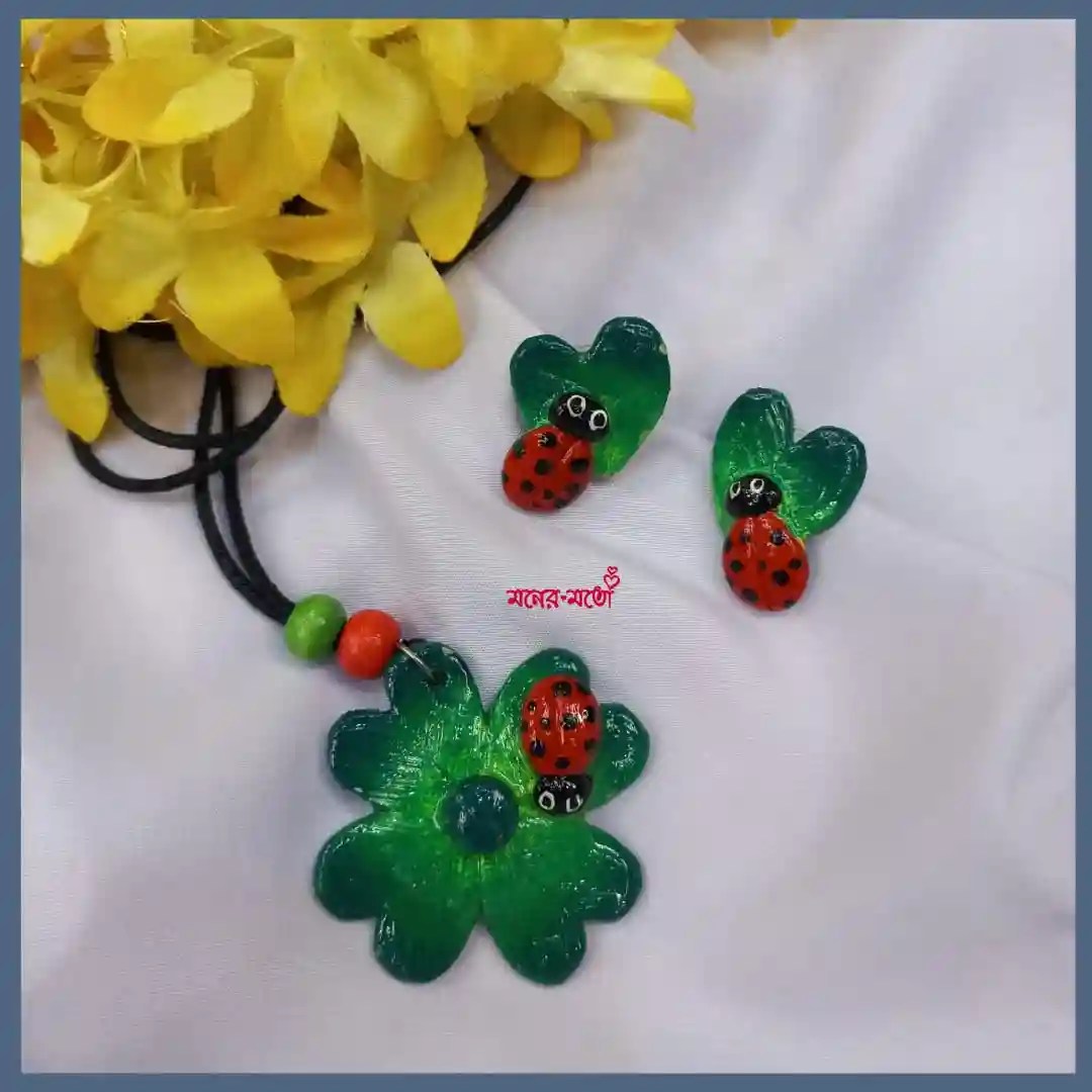 Clay Ladybug on Leaf Choker Set